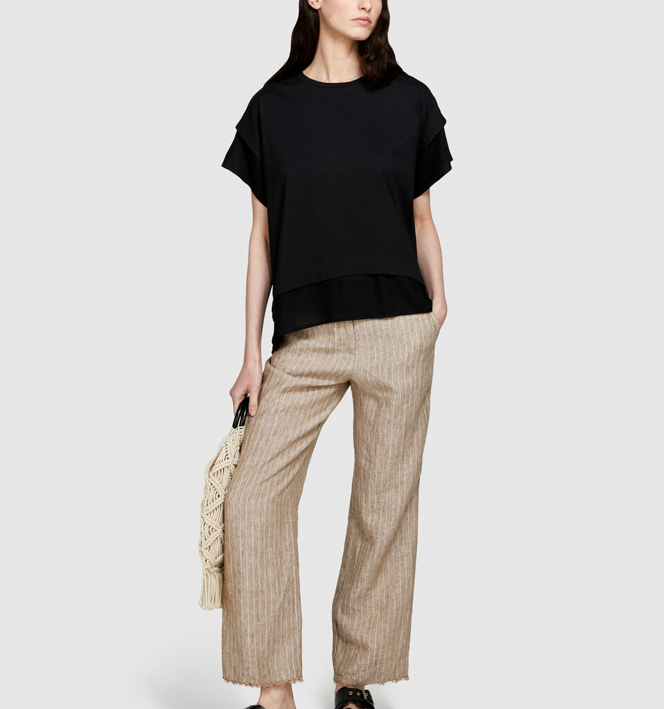 T-shirt with frill - women's short sleeve t-shirts - Black | Sisley image number 1